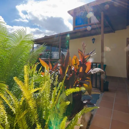 Feriehus Casa Jardin De Moya *